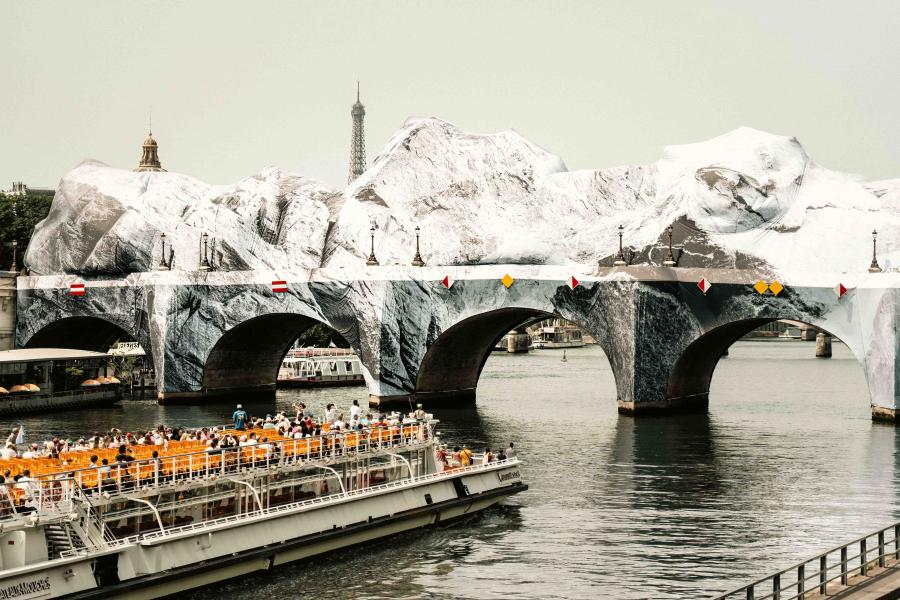 Step inside LA CAVERNE DU PONT NEUF – Paris 2026