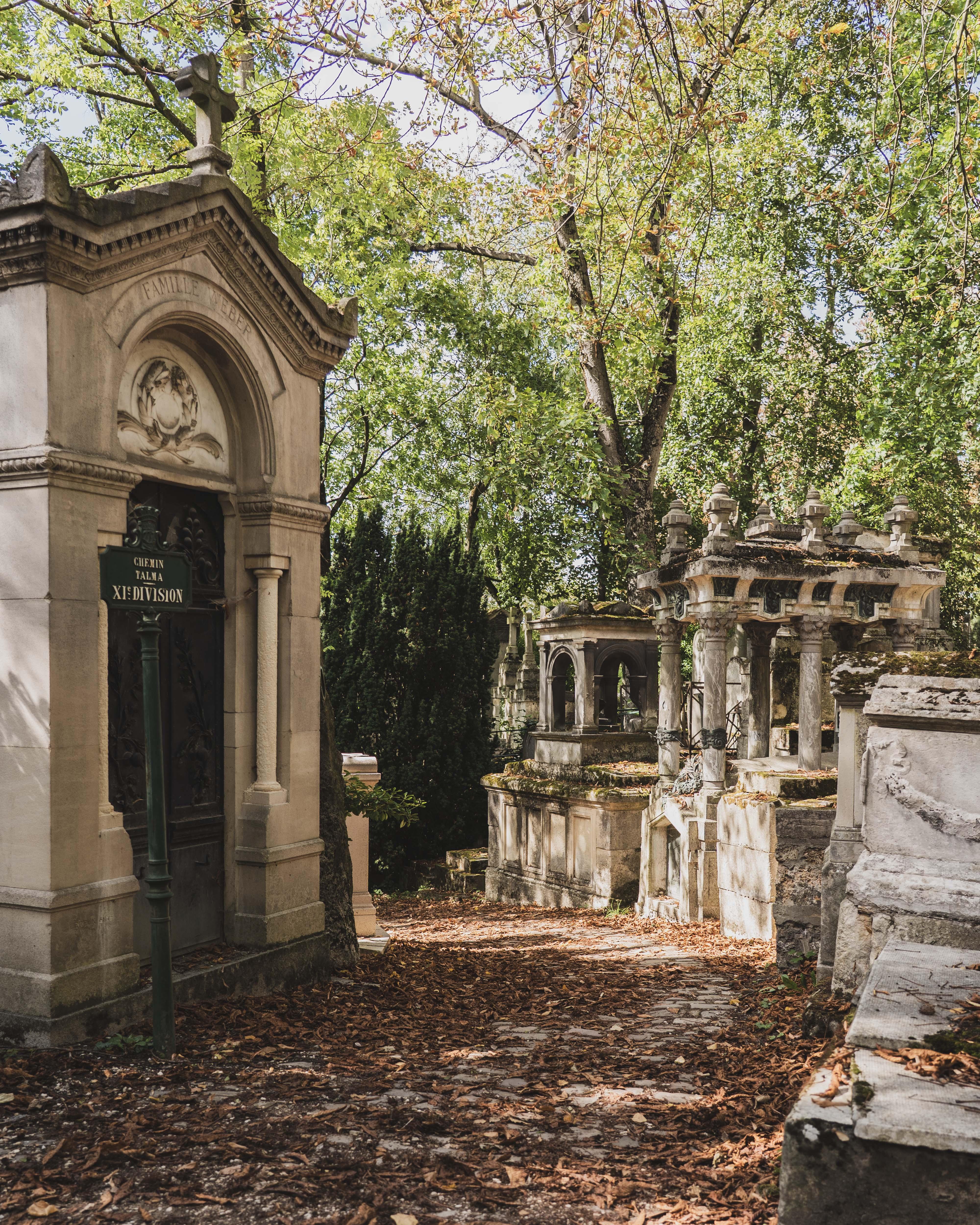 Père-Lachaise Cemetery: A haven of remembrance and beauty in Paris