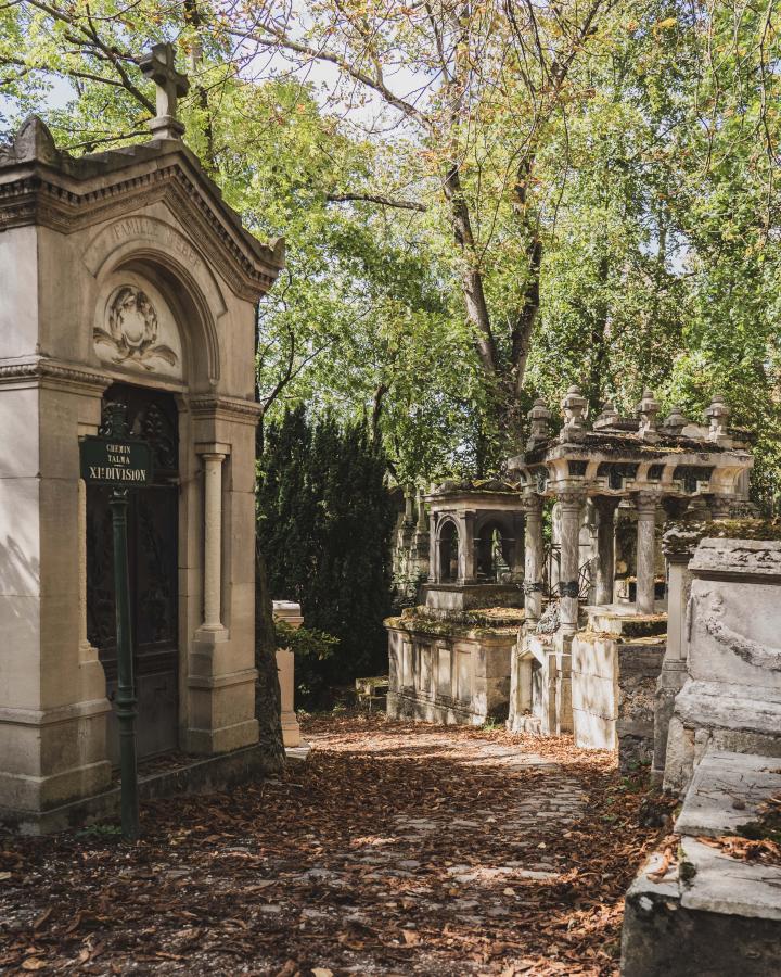 Père-Lachaise Cemetery: A haven of remembrance and beauty in Paris